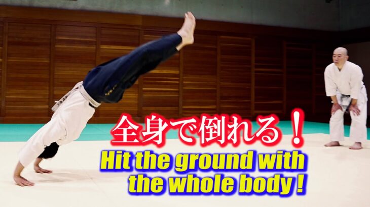 This man is not afraid to hit the ground with his whole body.【Mysterious physical manipulation】