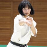 High Speed Punch Girl teaches you “How to Practice High Kick” 【Yuna Mokudai, Shinkyokushinkai】