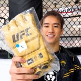 UFCからタイトルマッチ専用のゴールドグローブが届きました