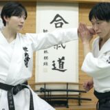 Can an Aikido master catch a Karate punch? [Hiyori Kanazawa learns aikido from Ryuji Shirakawa]