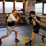 【大注目】横山葵海選手（ワタナベ）ミット打ち👊８・１９後楽園・東洋太平洋王座Ｖ１戦🥊練習の様子を少し撮影させて頂きました！