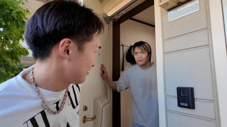 【別人級】生まれ変わった安保璃紅の一人暮らしに凸してみた