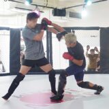 試合前の細川君とスパーリング